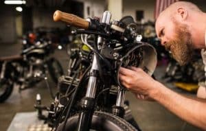 Cómo la Aplicación Puede Ayudarte a Reparar Tu Moto