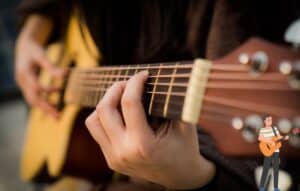 ¿Te imaginas aprender a tocar guitarra sin salir de casa?