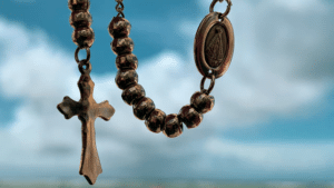 Aplicación móvil para rezar el rosario diariamente