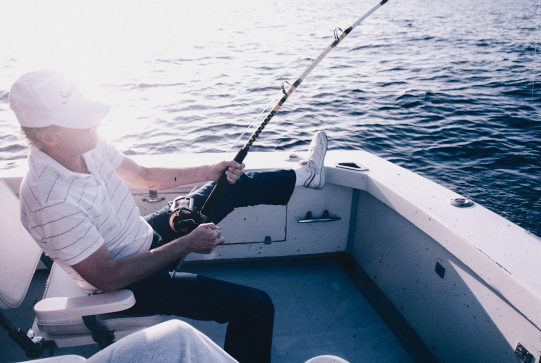 Aplicación GPS Esencial para Mejorar tus Jornadas de Pesca