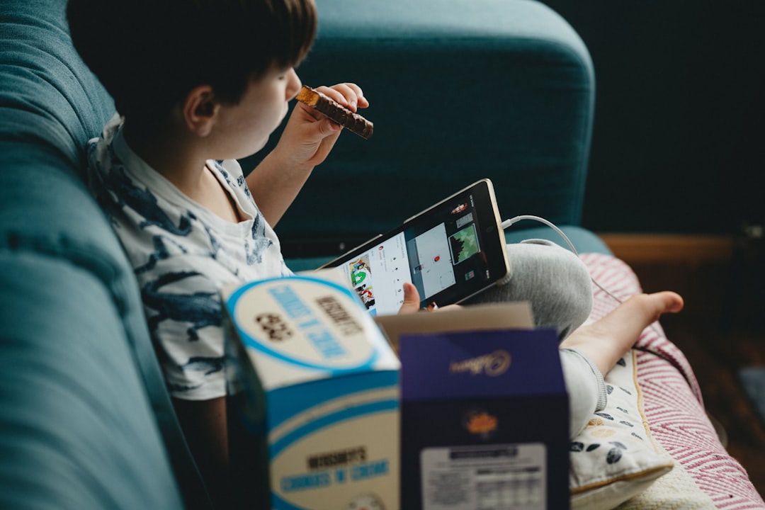 Aplicación educativa para alfabetización de niños y adultos